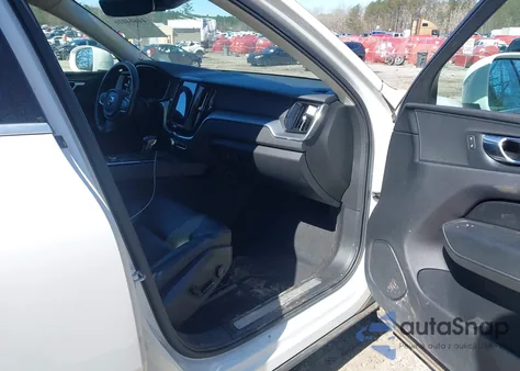 2018 Volvo Xc60 T5 Momentum from USA, damaged, VIN YV4102RK6J1039849